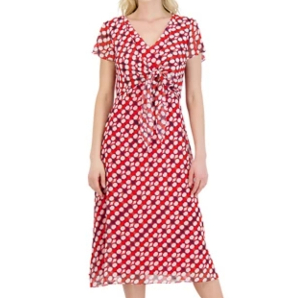 cotton keyhole neckline midi dress Green Cotton Voile Keyhole Front Midi Dress – Ro&Zo